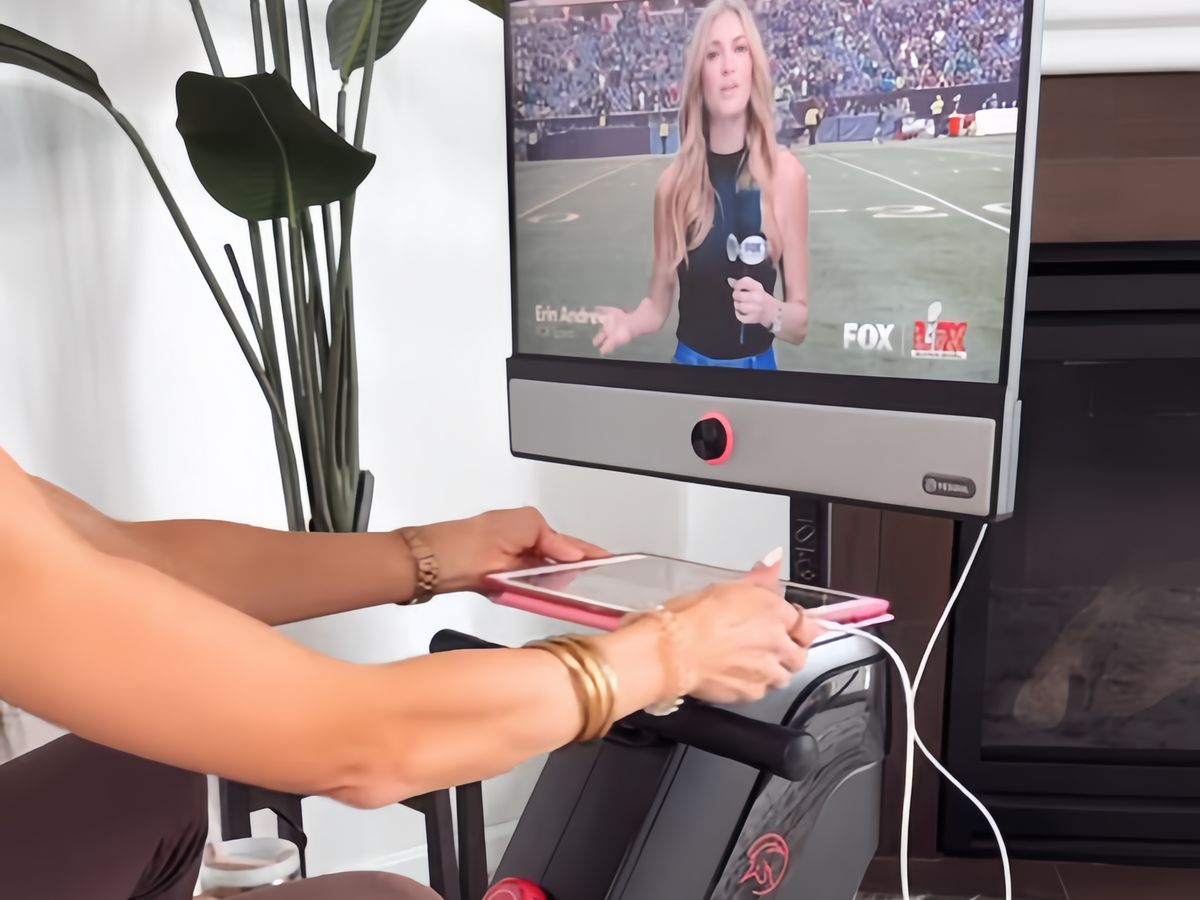 How a Sedentary Worker Transformed Her Fitness with Yesoul R1M Plus Rowing Machine